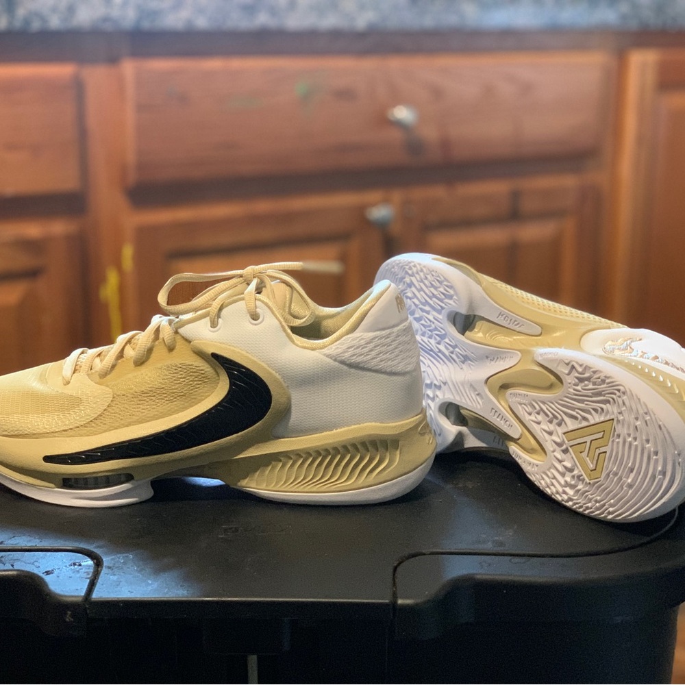Nike Tan and White Athletic Shoes with Distinctive Midsole
